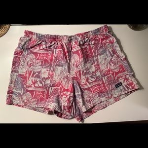 patagonia shorts!!